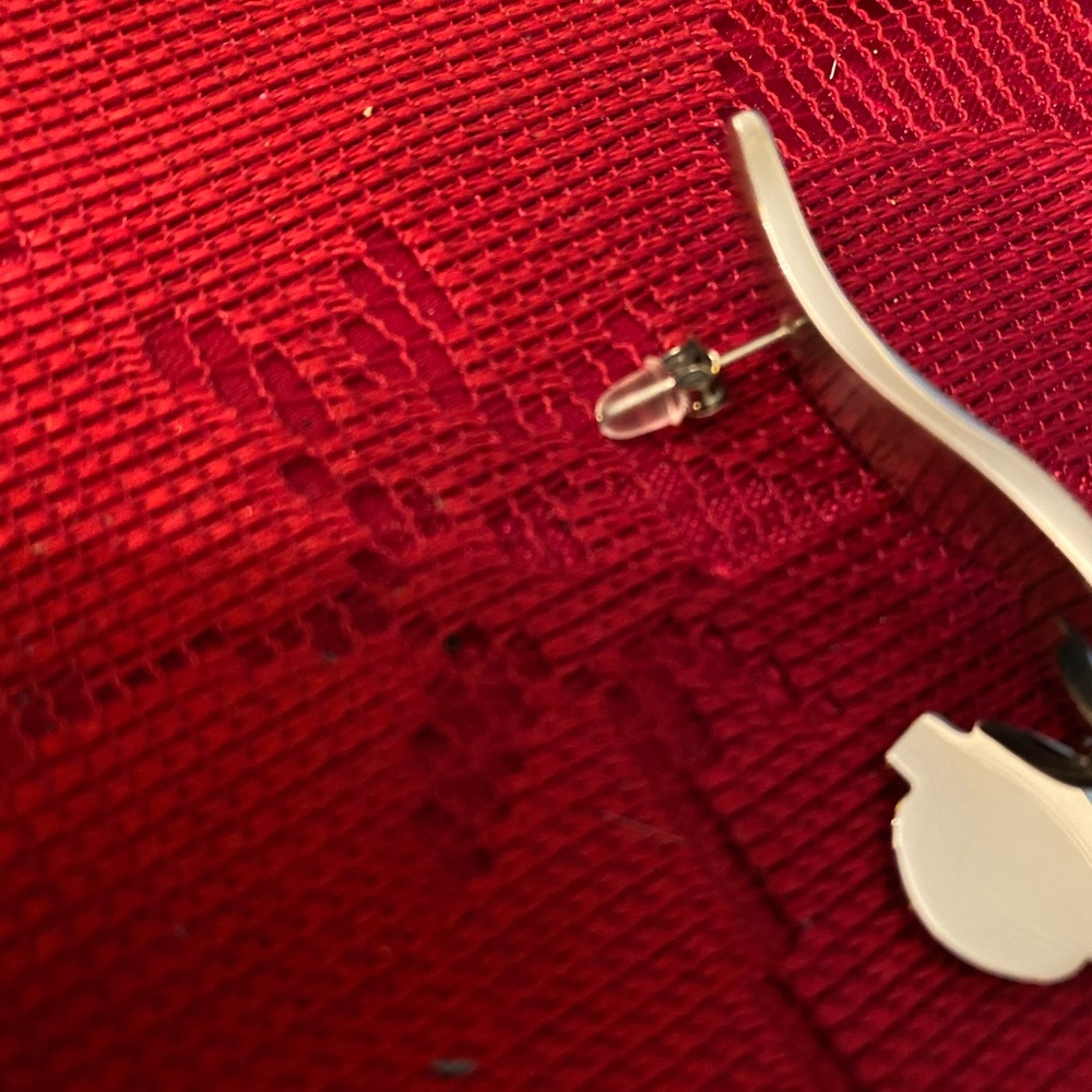 Limited, 🔥HD wing earrings new - Picture 2 of 5